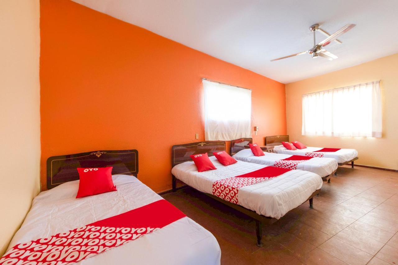 Oyo Camelinas Hotel 2*