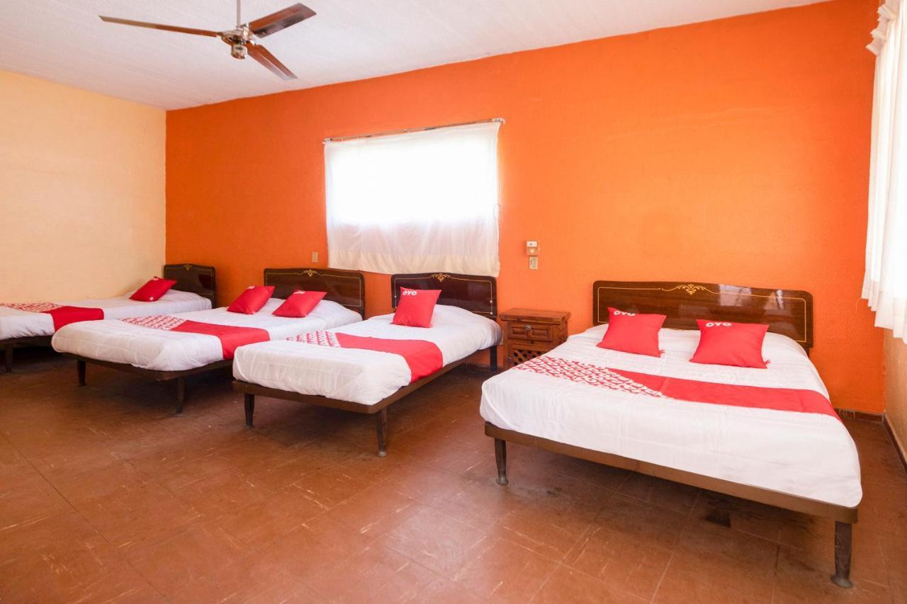 Oyo Camelinas Hotel 2*